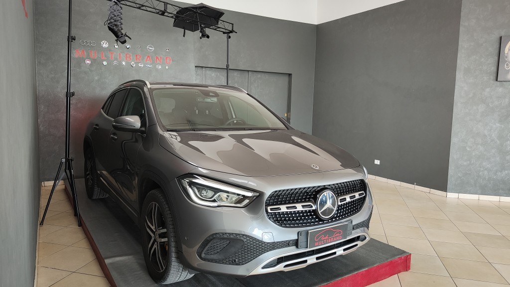 MERCEDES Classe GLA (H247) GLA 200 d Automatic Executive