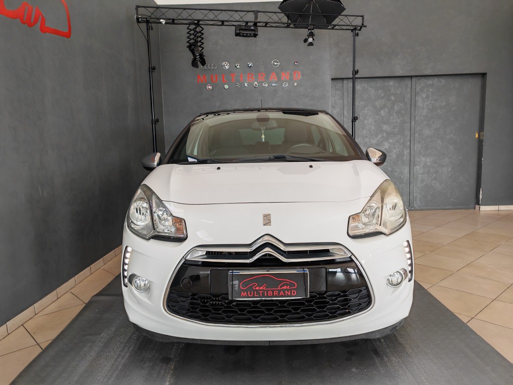  DS 3 Coupé DS 3 1.6 HDi 90 So Chic